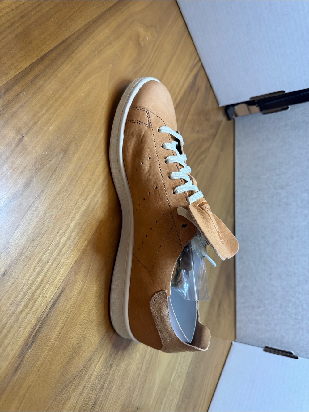 Adidas Men’s Leather Sneakers Horween Leather Edition - Picture 6 of 6